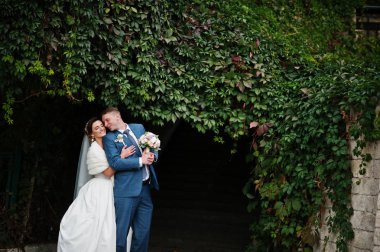 Birbirlerinin şirket ou zevk çekici genç Düğün çifti