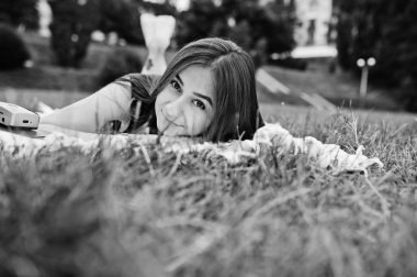 Nex döşeme siyah polka dot içinde muhteşem bir kadın portresi