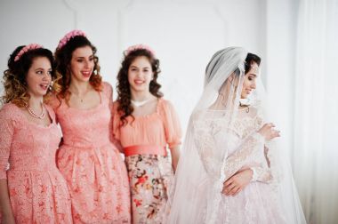 Harika gelin gelinlik yararlı güzel brid ile poz