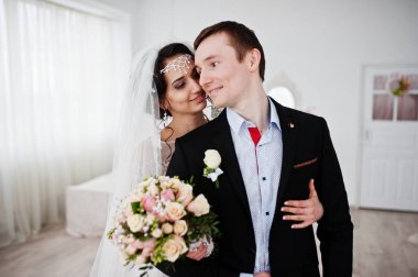 Harika Düğün çifti büyük WHI birbirlerinin şirket zevk