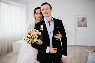 Harika Düğün çifti büyük WHI birbirlerinin şirket zevk