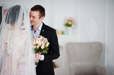 Harika Düğün çifti büyük WHI birbirlerinin şirket zevk