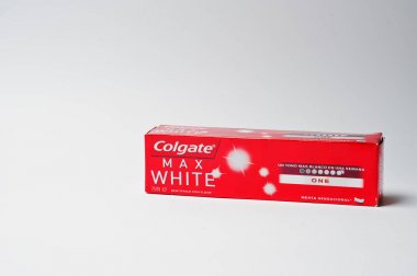 Hai, Ukrayna - 10 Ağustos 2017: colgate toothp yakın çekim fotoğraf