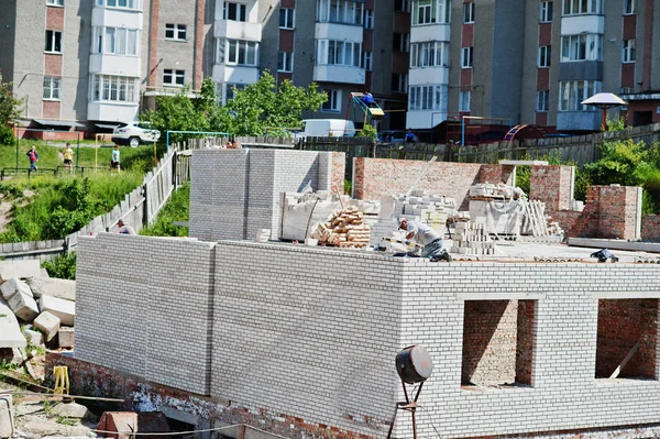 도시에 건설 되 고 벽돌 집. — 스톡 사진