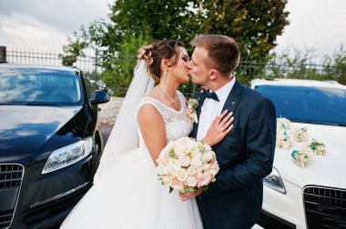 Muhteşem Düğün çifti biz yanındaki birbirlerinin şirket zevk