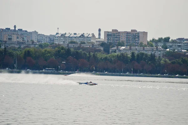 Ternopil, Ukrayna - 26 Ağustos 2017: Dünya Şampiyonası Powerboa