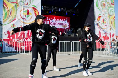 Ternopil, Ukrayna - 1 Ekim 2017: Modern dans çocuklar Podoly