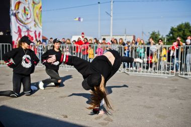 Ternopil, Ukrayna - 1 Ekim 2017: Modern dans çocuklar Podoly