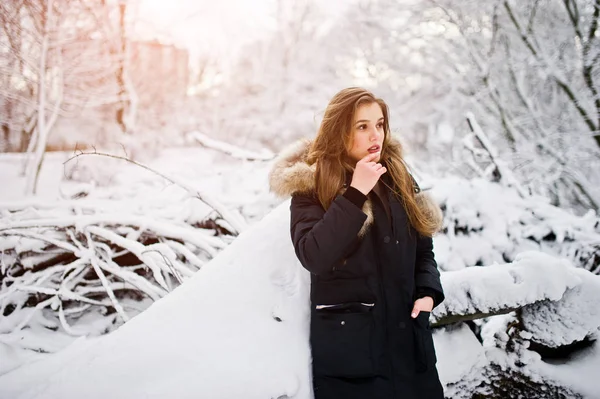 Beautiful brunette girl in winter warm clothing. Model on winter — Stock Photo, Image