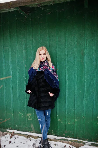 Blonde girl with hand embroidered scarf posed at winter day. Wom — Stock Photo, Image