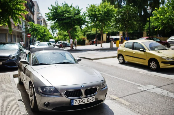 Madrid, Spain - 24 August, 2017: grey roadster BMW Z4 parked by — Stock Photo, Image