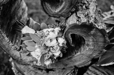 Güzel modern ve zarif düğün buketi.