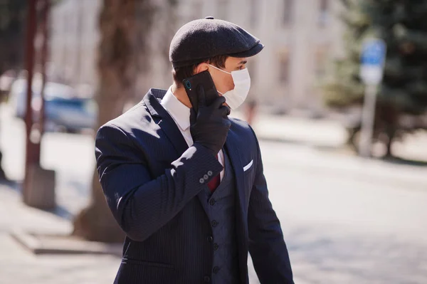 Concepto Cuarentena Por Coronavirus Hombre Negocios Llevar Traje Gorra Con — Foto de Stock