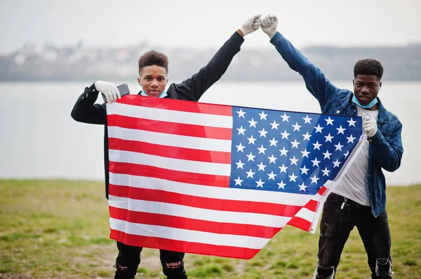 Two African Teenagers Friends American Flag Park Wearing Medical Masks — Stock Photo, Image