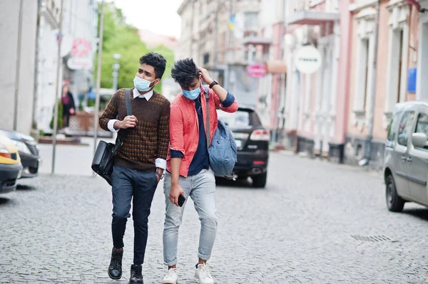 Coronavirus Covid Concept Twee Zuid Aziatische Indianen Dragen Een Masker — Stockfoto