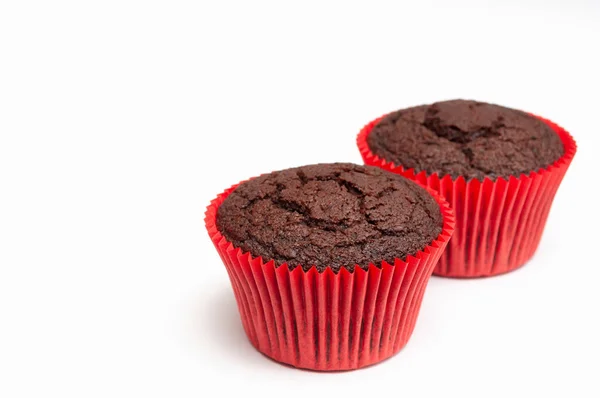 Chocolade Muffin Rode Taartje Twee Geïsoleerd Witte Achtergrond Plaats Van — Stockfoto
