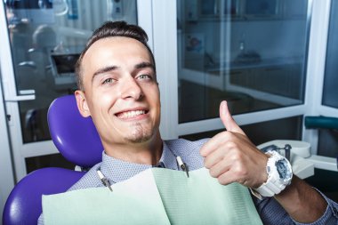 Diş hekimliği, hasta muayenesi ve dişçide tedavi