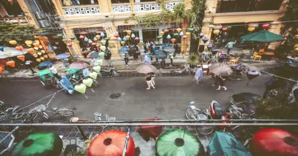 Vietnami turizmus. A turisták és helyiek időeltolódása az óvárosban — Stock videók