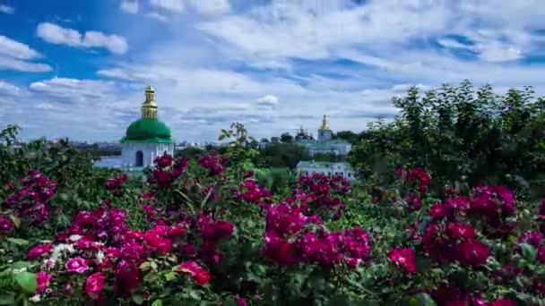 Lapso de tempo da igreja de Kiev-Pechersk Lavra Kiev, mosteiro, religião — Vídeo de Stock