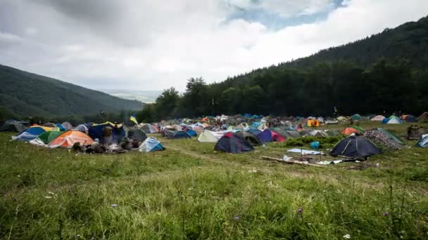 Tid förflutit tältläger i bergen — Stockvideo