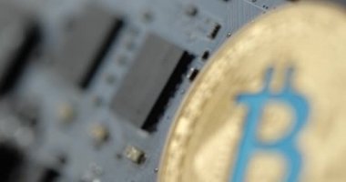 Bitcoin. Finans ve ekonomi kavramı. Dijital para birimi. Kripto para birimi madenciliği.
