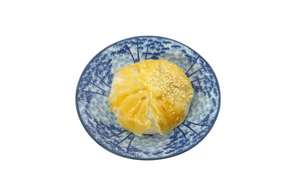 Thai-Snack, chinesische Mungbohnen mit Eigelb auf weißem Hintergrund — Stockfoto