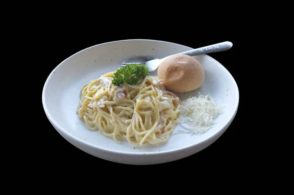 Spaghetti Carbonara med bulle — Stockfoto
