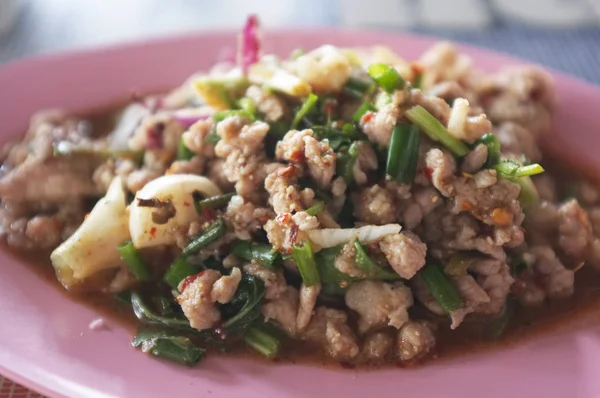 Cocina tailandesa, carne picante de cerdo picada —  Fotos de Stock