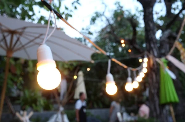 抽象的な背景の白熱電球装飾の美しいレトロな背景コンセプト フェスティバル 休日やパーティ — ストック写真