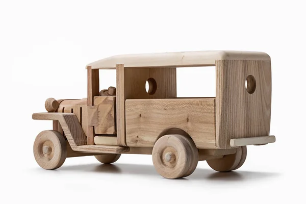 Juguete viejo autobús de madera natural, vista trasera . —  Fotos de Stock