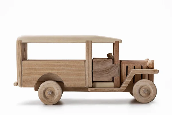 빈티지 버스의 모델, 장난감 만들어진 나무, 측면 보기. — 스톡 사진