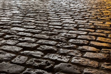 Şehirdeki sokak granit kaldırım