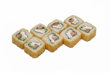 Rulo, suşi ile yumuşak peynir ve çeşitli deniz ürünleri. Stüdyo çekim, beyaz izole.