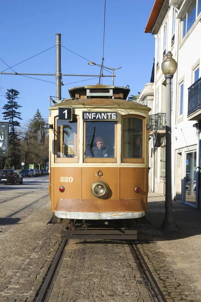 Vintage cable car in Porto — Stock Photo, Image