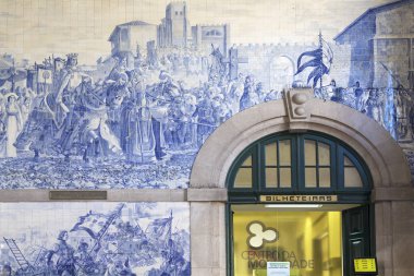 Sao Bento istasyonunda bilet gişesi