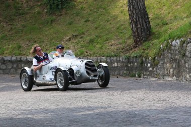 Güzel vintage Fiat Mille Miglia düzenlilik yarış sırasında