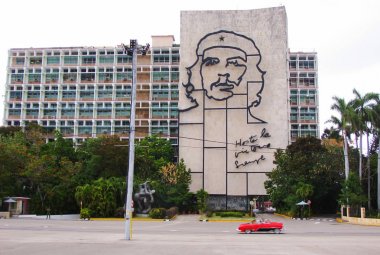 Havana, Küba - 12 Mart 2018: Plaza de la Revoluciön Che Guevara büyük resim