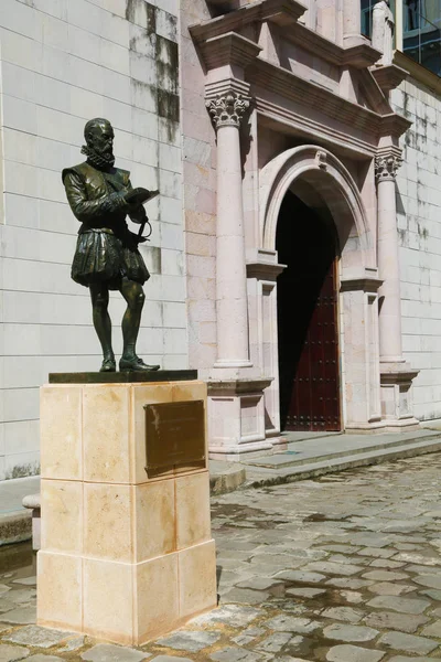 Havana Cuba Maart 2018 Standbeeld Van Cervantes Ingang Naar Universiteit — Stockfoto