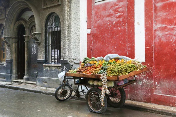 Barrow Pouliční Zelinář Havana Kuba — Stock fotografie