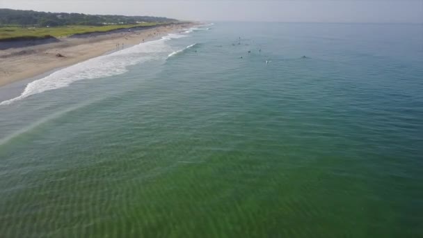Ondas do Oceano Atlântico e Cape Cod Beach — Vídeo de Stock