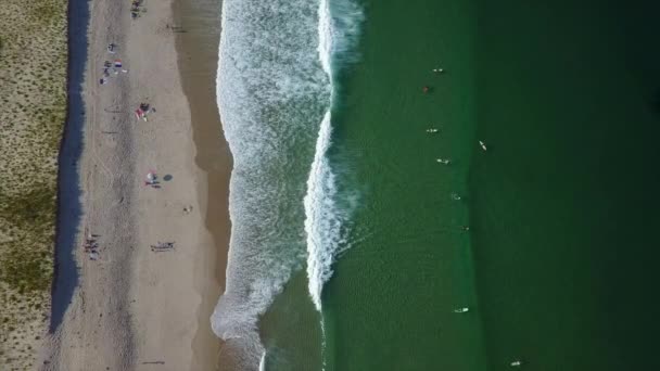 Aérienne Des Vagues Et Belle Plage De La Nouvelle-Angleterre 
