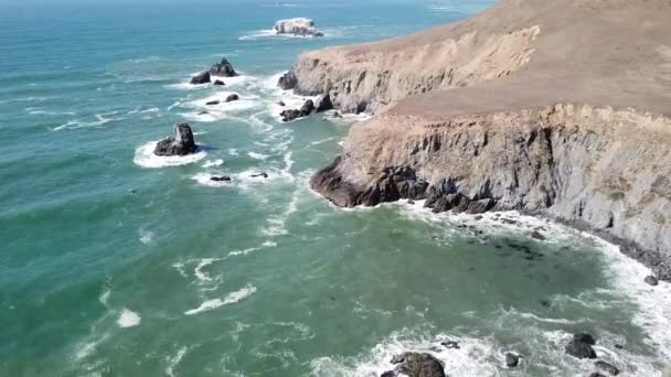 Vista aérea de la costa norte de California en Sonoma — Vídeos de Stock