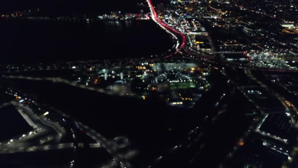 Luzes Cidade Oakland Destacam Suas Muitas Vias Urbanas Noite Cidade — Vídeo de Stock