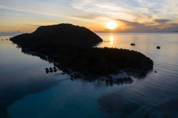 Sunrise Sylwetki Wyspy Kri Raja Ampat Indonezja Ten Piękny Region — Zdjęcie stockowe
