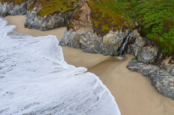 Tichý Oceán Nekonečně Zaplavuje Malebné Pobřeží Severní Kalifornie Kde Teče — Stock fotografie