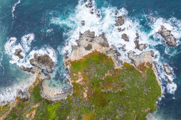 Der Pazifik Spült Endlos Gegen Eine Landschaftlich Reizvolle Küste Nordkalifornien — Stockfoto