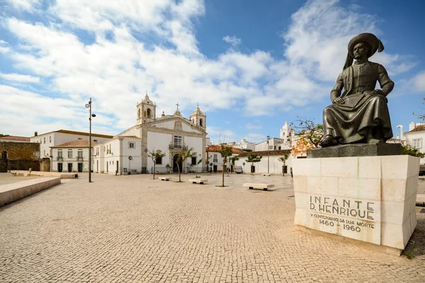 Visa att kyrkan Igreja de Santo Antonio i gamla stan, i den historiska stadskärnan i Lagos, Algarve Portugal — Stockfoto