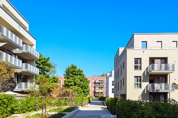 Paesaggio Urbano Con Moderni Condomini Una Nuova Zona Residenziale Della — Foto Stock