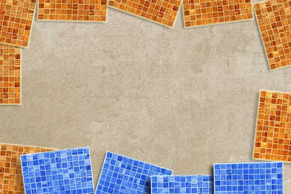Baldosas de mosaico para suelos y paredes composiciones sobre cemento — Foto de Stock