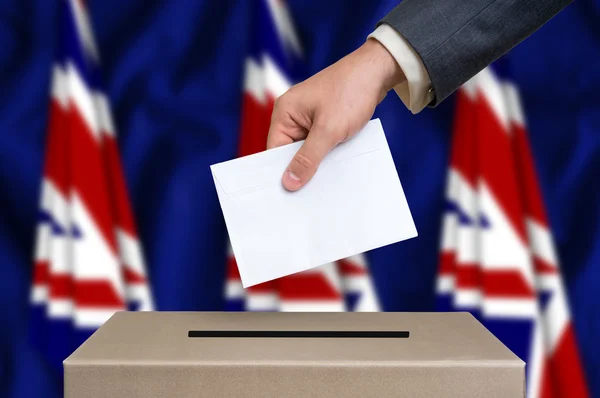 Election in Great Britain - voting at the ballot box — Stock Photo, Image